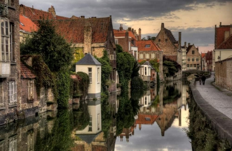 canal_in_bruges_belgium_