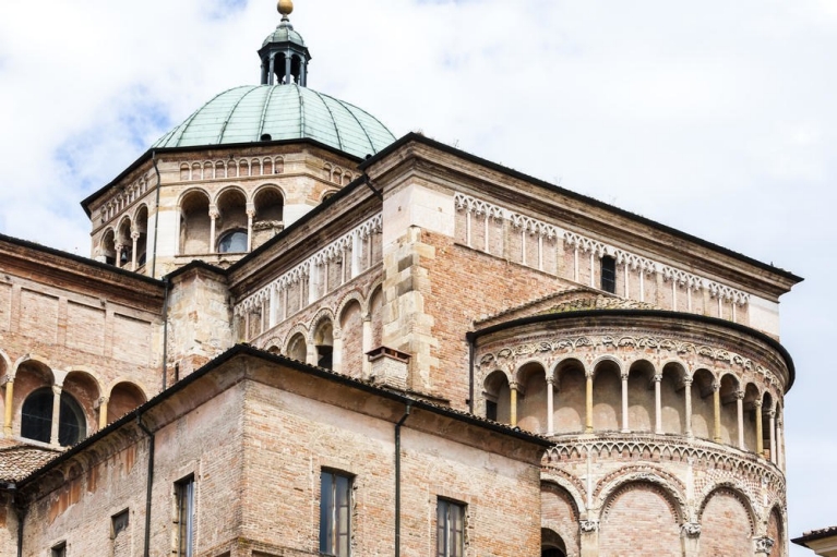 Primer plano de la Catedral de Parma