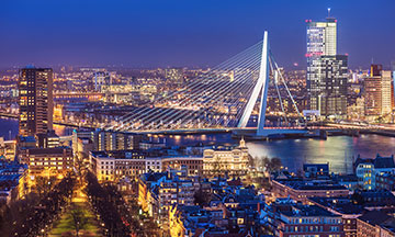 netherlands-rotterdam-by-night-view-on-erasmus-bridge