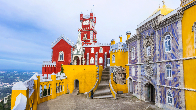 Het kleurrijke Pena-paleis in Sintra, Portugal